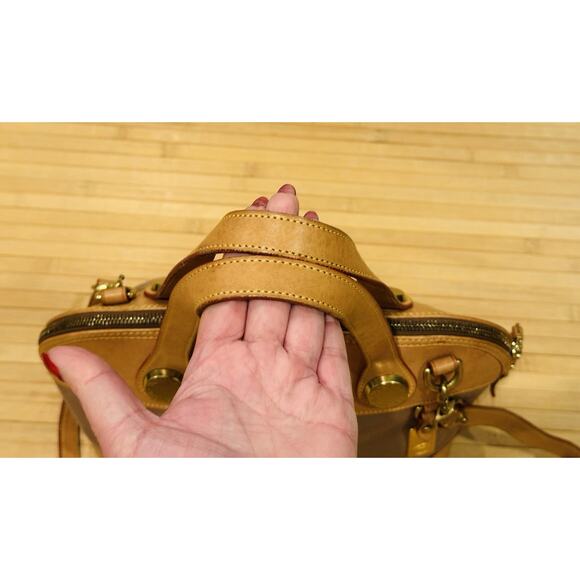 Vtg Dooney & Bourke Cabriolet Canvas Vacchetta Leather Domed Satchel & Dust Bag - Picture 3 of 16